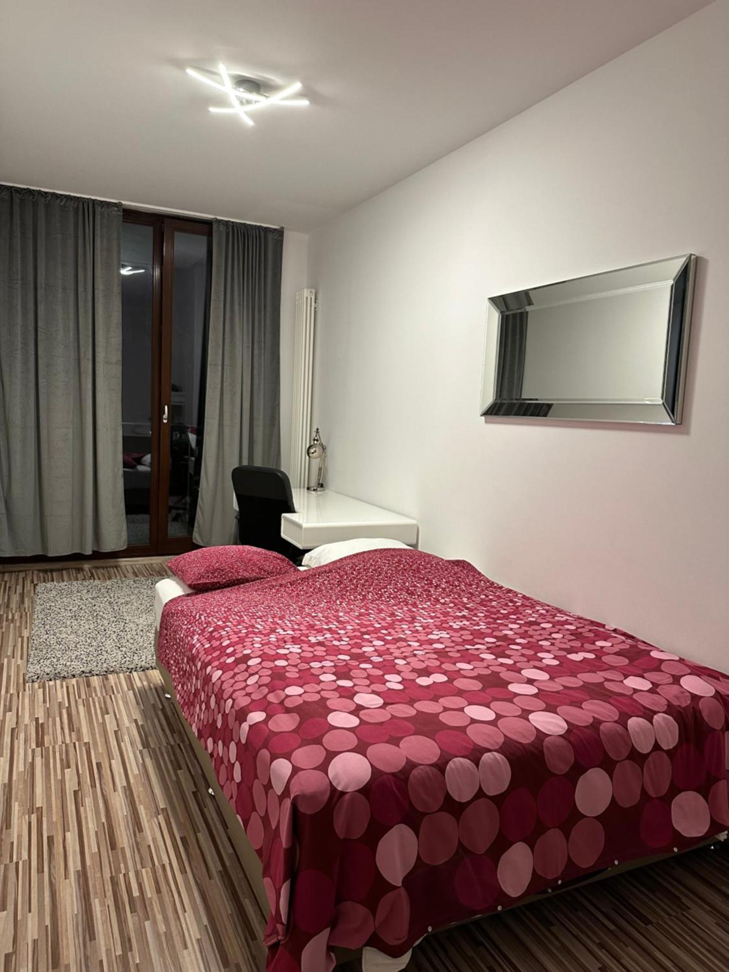 Two Rooms Apartment Triton Park Warschau Buitenkant foto