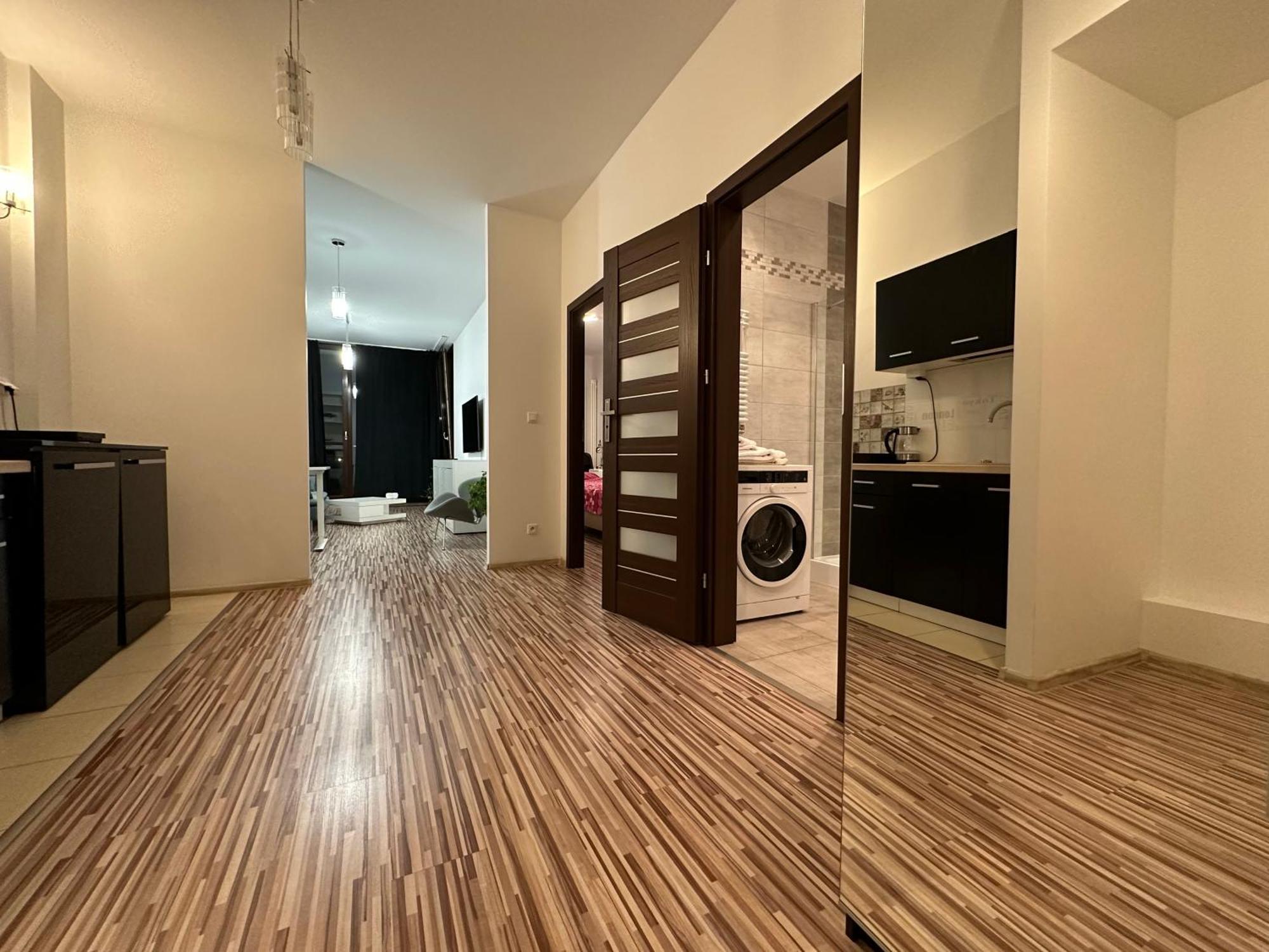 Two Rooms Apartment Triton Park Warschau Buitenkant foto