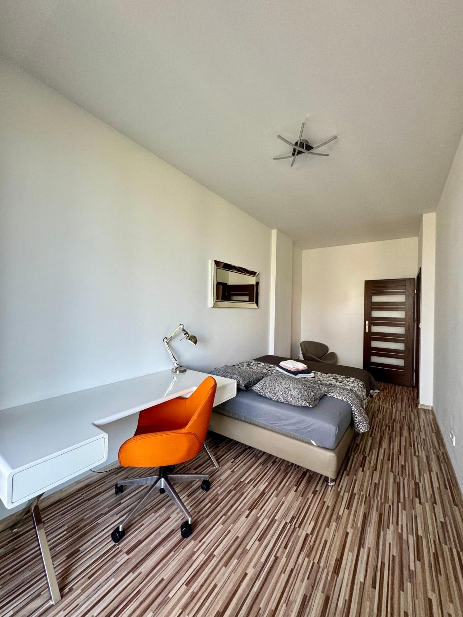 Two Rooms Apartment Triton Park Warschau Buitenkant foto