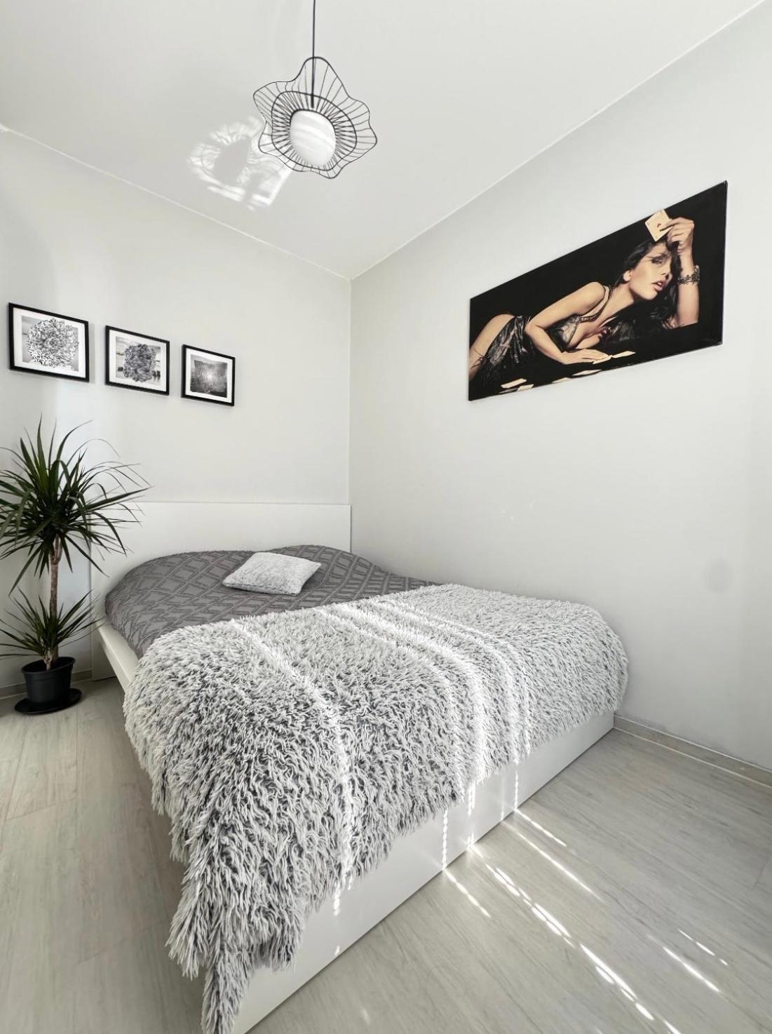 Two Rooms Apartment Triton Park Warschau Buitenkant foto